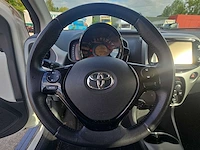 Toyota aygo 1.0 vvt-i x-play 2016 | kx-659-v - afbeelding 2 van  36
