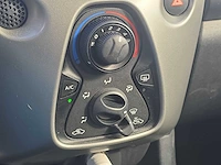 Toyota aygo 1.0 vvt-i x-play 2016 | kx-659-v - afbeelding 11 van  36