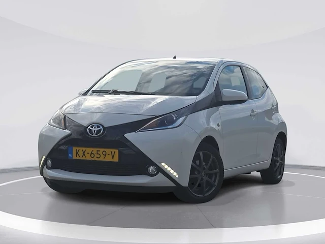 Toyota aygo 1.0 vvt-i x-play 2016 | kx-659-v - afbeelding 1 van  36