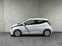 Toyota aygo 1.0 vvt-i x-play 72pk 2020, j-855-xb - afbeelding 7 van  38