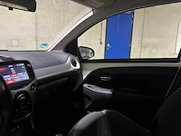 Toyota aygo 1.0 vvt-i x-play 72pk 2020, j-855-xb - afbeelding 10 van  38