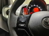 Toyota aygo 1.0 vvt-i x-play 72pk 2020, j-855-xb - afbeelding 11 van  38