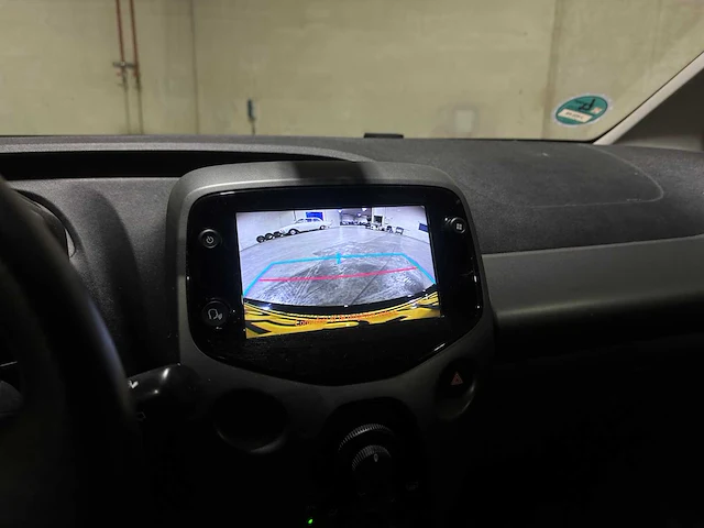 Toyota aygo 1.0 vvt-i x-play 72pk 2020, j-855-xb - afbeelding 19 van  38