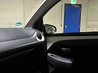 Toyota aygo 1.0 vvt-i x-play 72pk 2020, j-855-xb - afbeelding 20 van  38