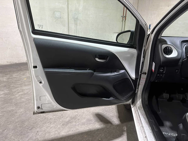 Toyota aygo 1.0 vvt-i x-play 72pk 2020, j-855-xb - afbeelding 21 van  38