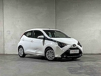 Toyota aygo 1.0 vvt-i x-play 72pk 2020, j-855-xb - afbeelding 34 van  38