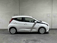 Toyota aygo 1.0 vvt-i x-play 72pk 2020, j-855-xb - afbeelding 37 van  38