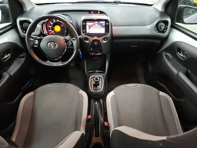 Toyota aygo 1.0 vvt-i x-play car 2021 | n-574-kk - afbeelding 6 van  18