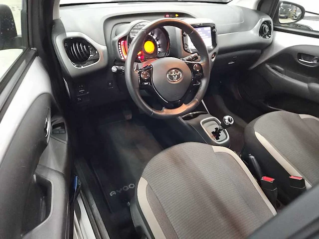 Toyota aygo 1.0 vvt-i x-play car 2021 | n-574-kk - afbeelding 7 van  18