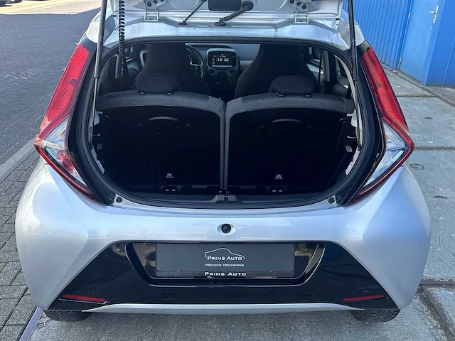 Toyota aygo 1.0 vvt-i x-play car 2021 | n-574-kk - afbeelding 22 van  28