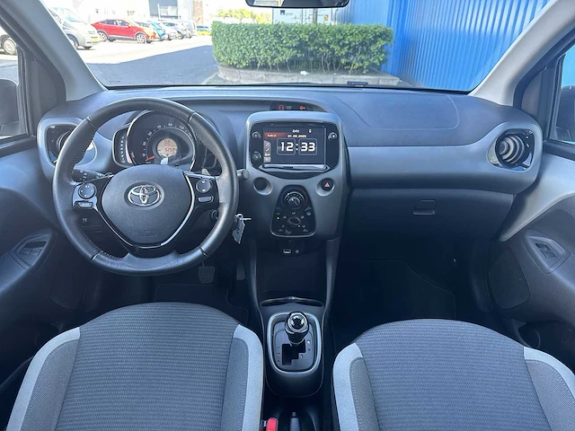 Toyota aygo 1.0 vvt-i x-play car 2021 | n-574-kk - afbeelding 25 van  28