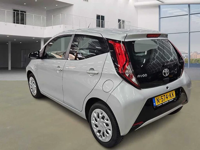 Toyota aygo 1.0 vvt-i x-play car 2021 | n-574-kk - afbeelding 12 van  28
