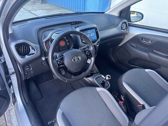 Toyota aygo 1.0 vvt-i x-play car 2021 | n-574-kk - afbeelding 11 van  28