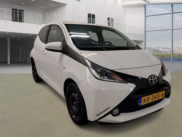 Toyota aygo 1.0 vvt-i x play, kr-245-n - afbeelding 13 van  19