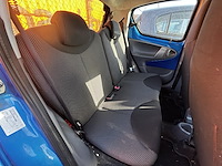 Toyota aygo 1.0i vvt-i car dance,2010 - afbeelding 4 van  21