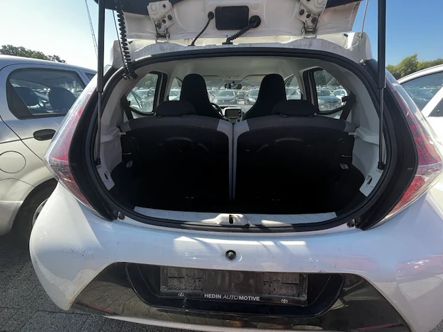 Toyota aygo 1.0i vvt-i x 69, 2015 - afbeelding 10 van  27