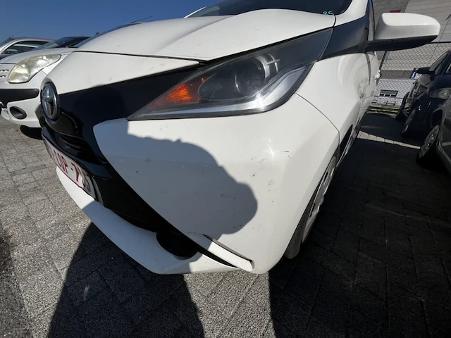 Toyota aygo 1.0i vvt-i x 69, 2015 - afbeelding 15 van  27