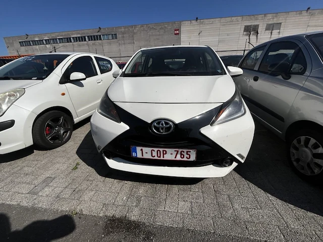 Toyota aygo 1.0i vvt-i x 69, 2015 - afbeelding 12 van  27