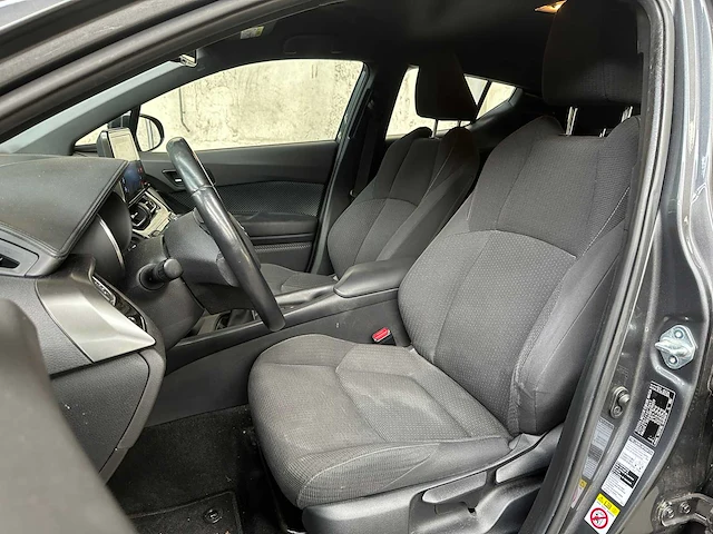 Toyota c-hr 1.2 dynamic 116pk 2017, ns-334-v - afbeelding 31 van  42