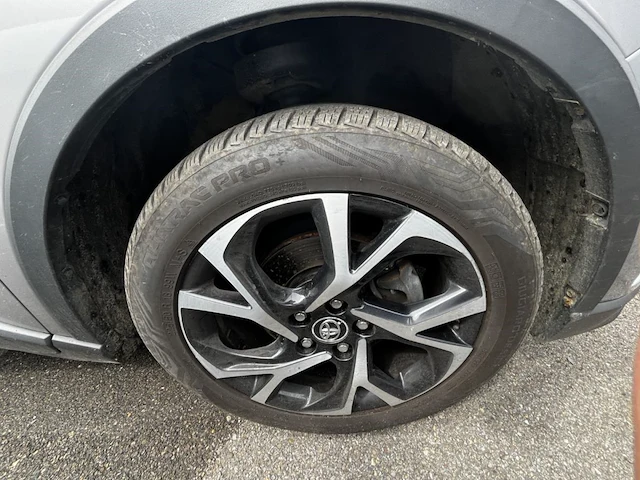 Toyota c-hr 1.2 turbo 2wd c-lub (eu6.2) 116, 2018 - afbeelding 16 van  28