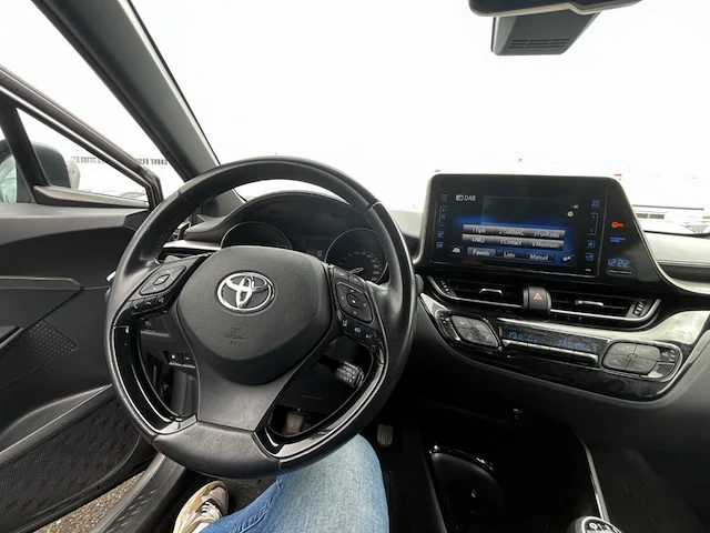 Toyota c-hr 1.2 turbo 2wd c-lub (eu6.2) 116, 2018 - afbeelding 27 van  28