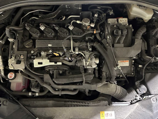 Toyota c-hr 2.0 hybrid bi-tone 152pk 2020, h-248-jv - afbeelding 36 van  42