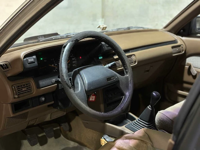 Toyota camry 2.0 xli tc 16 128pk 1987, sn-87-jy - afbeelding 9 van  34