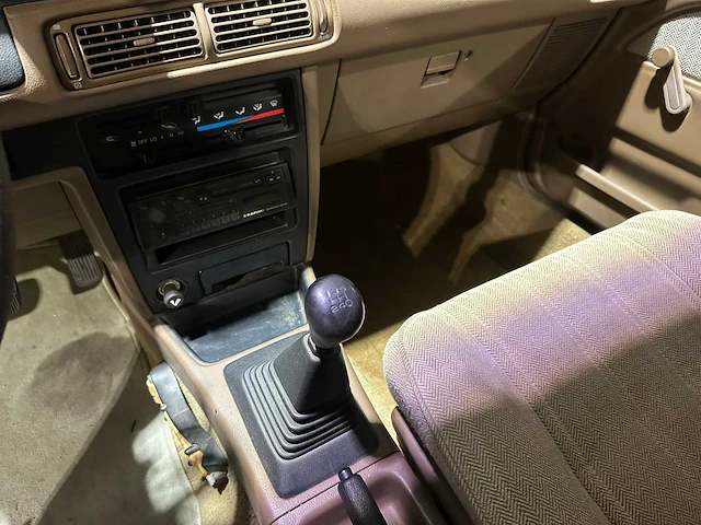 Toyota camry 2.0 xli tc 16 128pk 1987, sn-87-jy - afbeelding 16 van  34