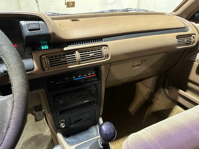 Toyota camry 2.0 xli tc 16 128pk 1987, sn-87-jy - afbeelding 17 van  34