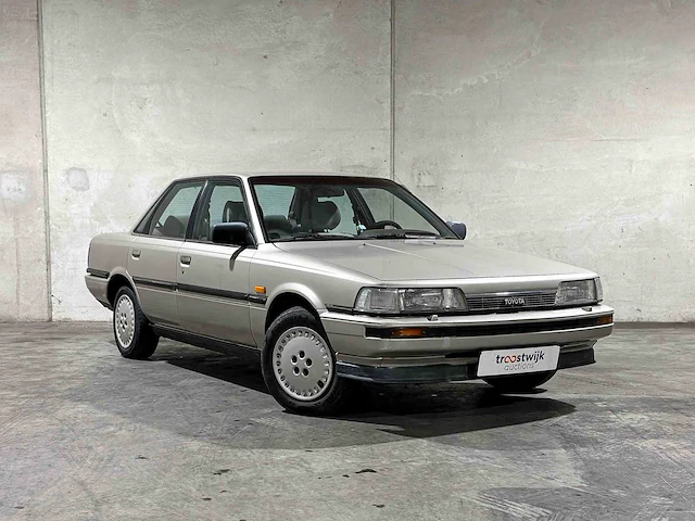 Toyota camry 2.0 xli tc 16 128pk 1987, sn-87-jy - afbeelding 32 van  34