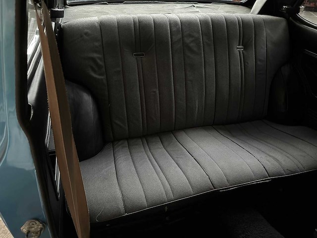 Toyota carina 1.6 de luxe 75pk 1976, 51-me-99 - afbeelding 28 van  37