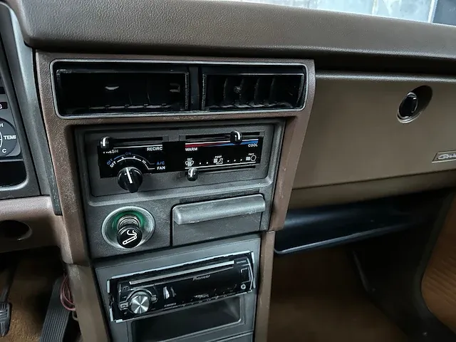 Toyota carina 1.6 de luxe 75pk 1976, 98-ju-66 - afbeelding 24 van  52