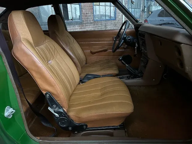 Toyota carina 1.6 de luxe 75pk 1976, 98-ju-66 - afbeelding 35 van  52