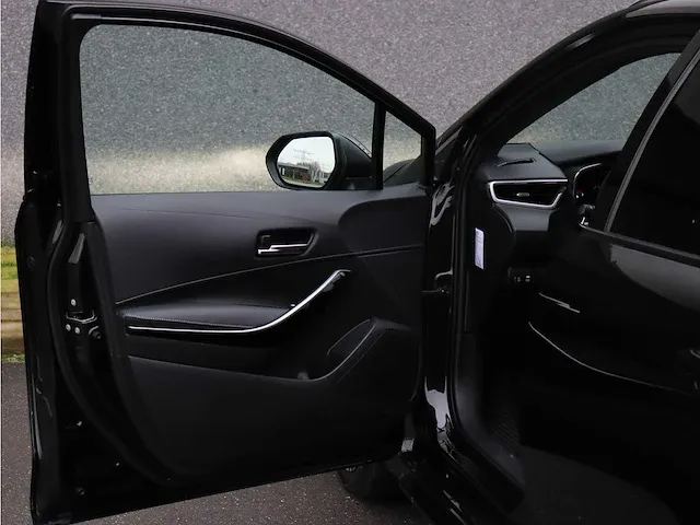 Toyota corolla touring sports 1.8 hybrid dynamic | l-549-kt - afbeelding 8 van  40