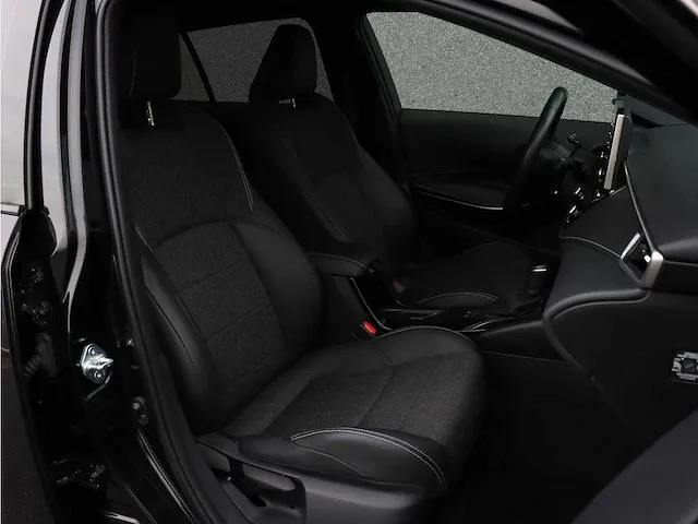 Toyota corolla touring sports 1.8 hybrid dynamic | l-549-kt - afbeelding 14 van  40
