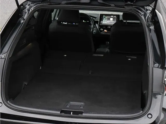 Toyota corolla touring sports 1.8 hybrid dynamic | l-549-kt - afbeelding 21 van  40