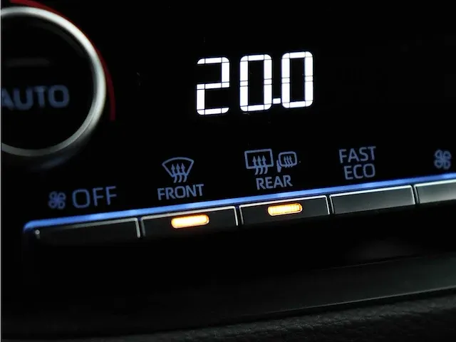 Toyota corolla touring sports 1.8 hybrid dynamic | l-549-kt - afbeelding 26 van  40