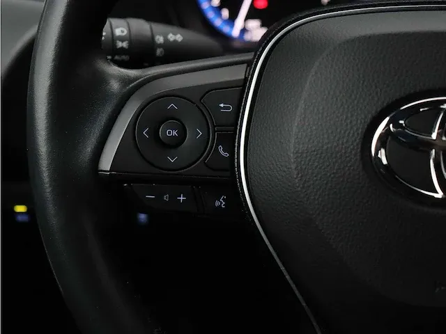 Toyota corolla touring sports 1.8 hybrid dynamic | l-549-kt - afbeelding 38 van  40