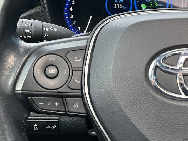 Toyota corolla touring sports 2.0 hybrid executive car 2023 | 00-31-81 - afbeelding 9 van  30