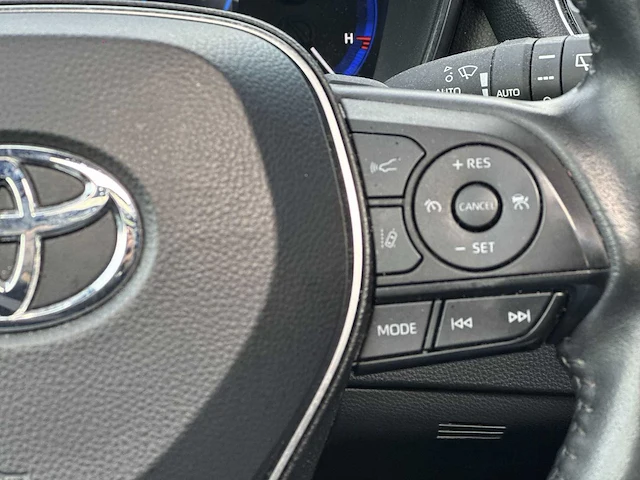 Toyota corolla touring sports 2.0 hybrid executive car 2023 | 00-31-81 - afbeelding 10 van  30