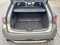 Toyota corolla touring sports 2.0 hybrid executive car 2023 | 00-31-81 - afbeelding 18 van  30