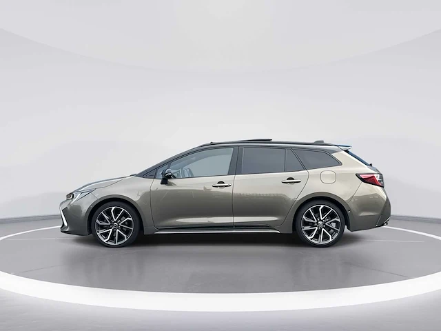 Toyota corolla touring sports 2.0 hybrid executive car 2023 | 00-31-81 - afbeelding 26 van  30