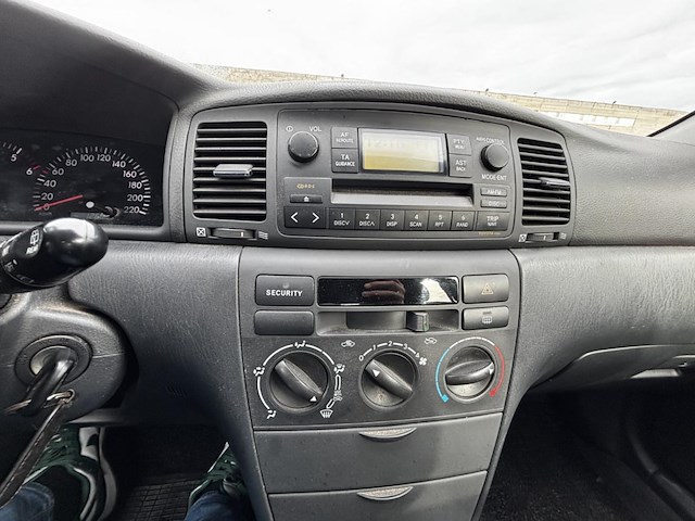 Toyota corrola, 2003 - afbeelding 2 van  28