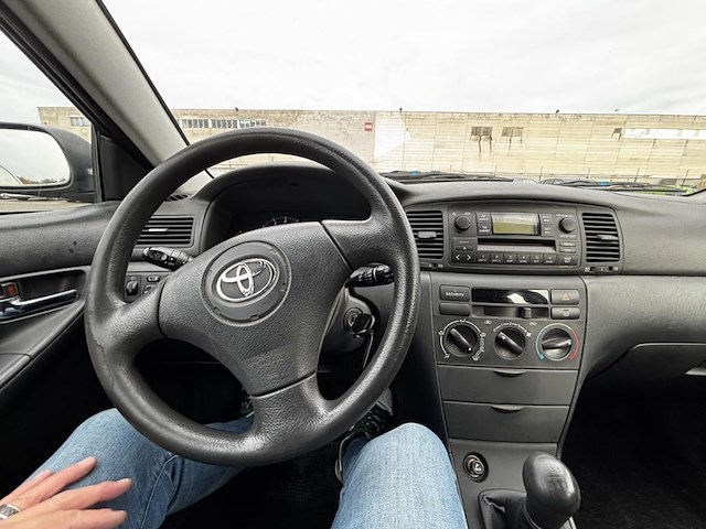 Toyota corrola, 2003 - afbeelding 28 van  28