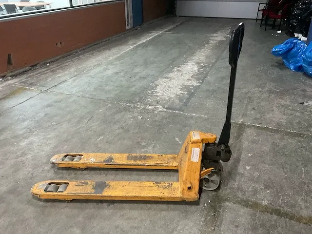 Toyota hand hydraulische palletwagen - afbeelding 1 van  6