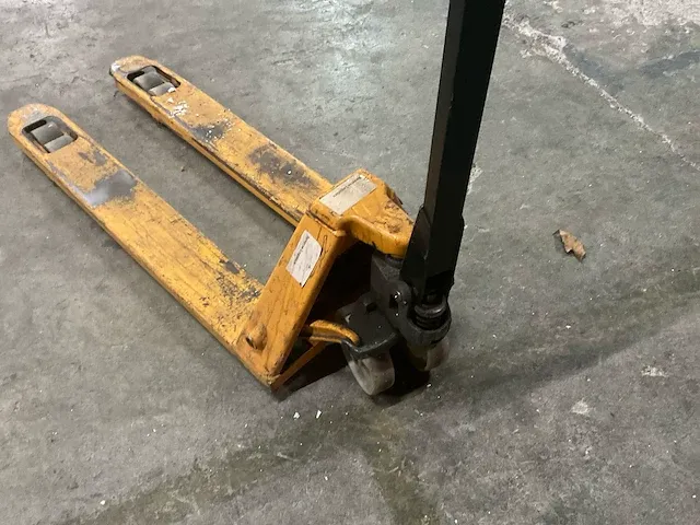 Toyota hand hydraulische palletwagen - afbeelding 2 van  6