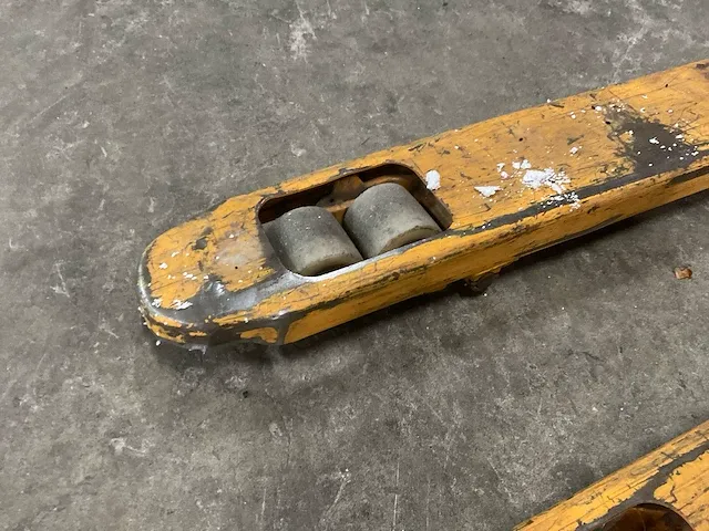 Toyota hand hydraulische palletwagen - afbeelding 5 van  6