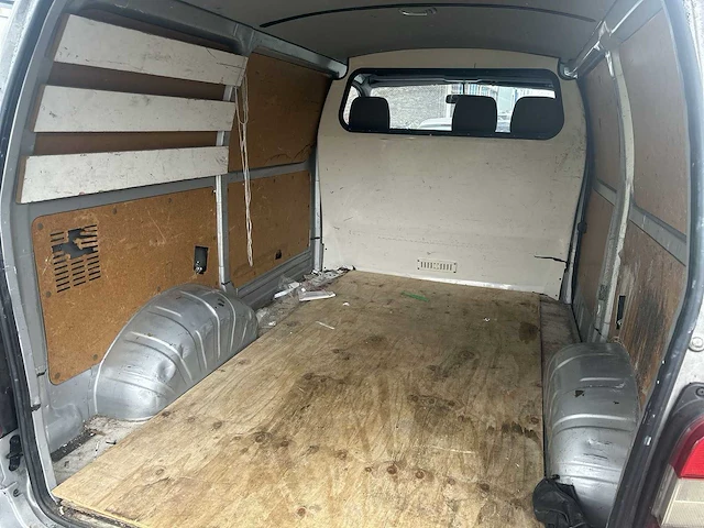 Toyota hiace 2.5 d-4d kwb comfort | van | 75-vlf-8 - afbeelding 16 van  19