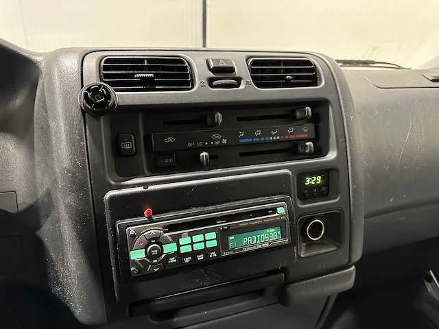 Toyota hiace 2.5 d4-d 90 lwb base 163000km 46-bn-tx - afbeelding 7 van  19