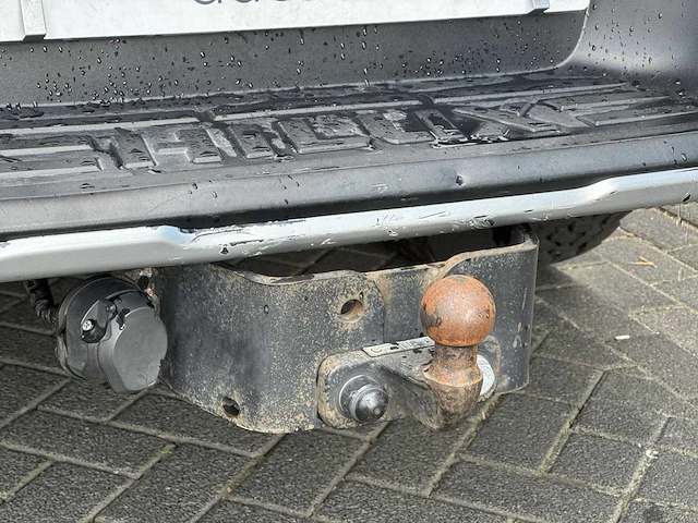 Toyota hilux 2.4 d-4d-f dc executive van | v-288-xl i - afbeelding 17 van  29